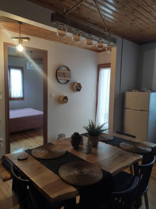 Politis' Wooden House Appartement Vasilikí Buitenkant foto